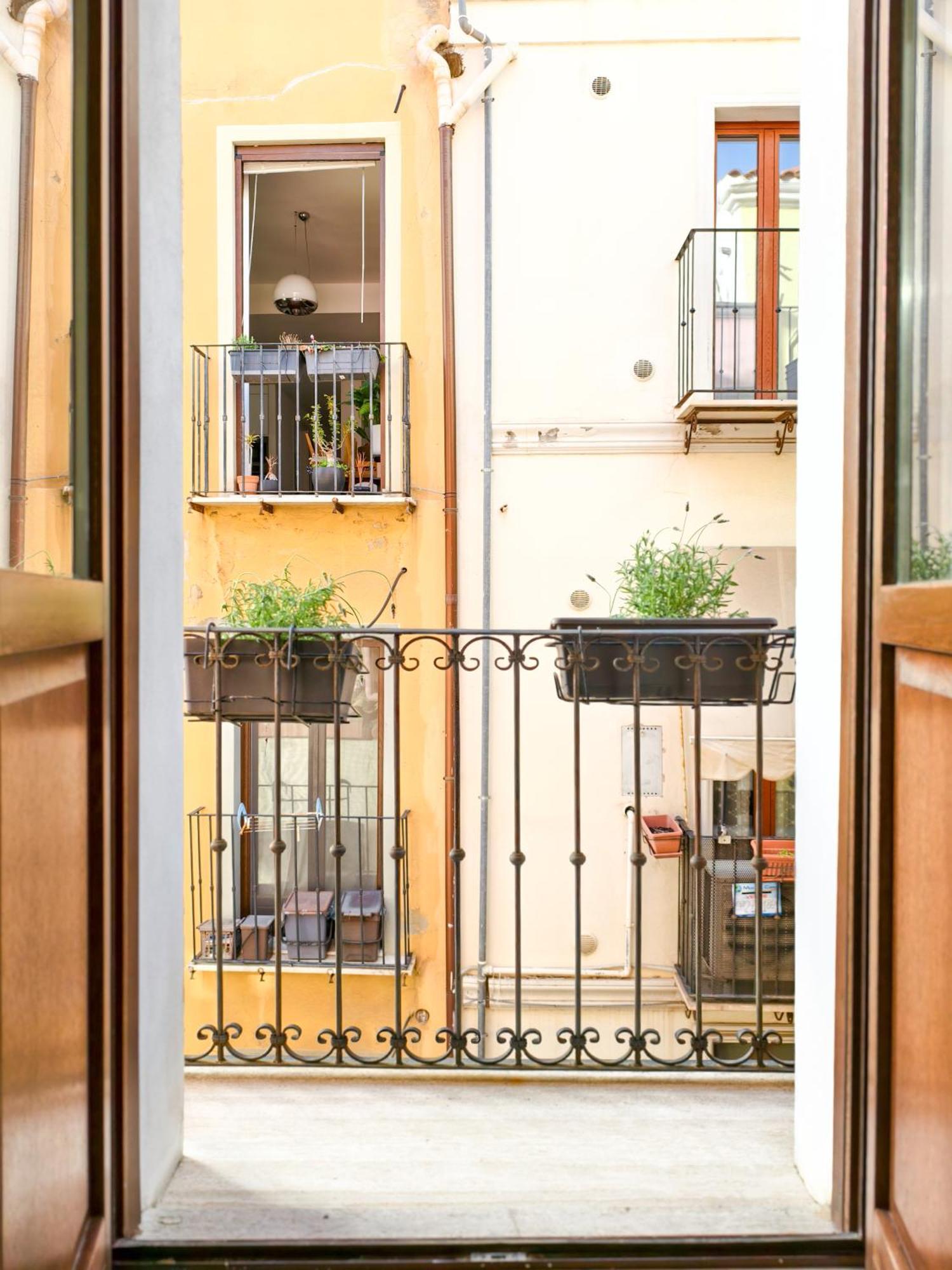 Oidu - Cagliari Suites Extérieur photo
